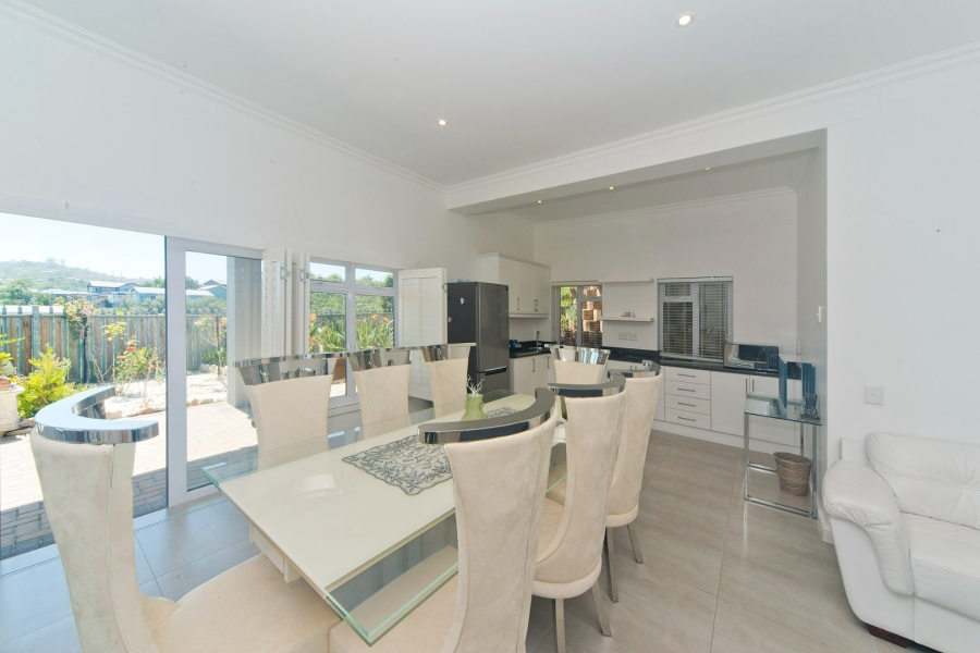 3 Bedroom Property for Sale in Knysna Heights Western Cape